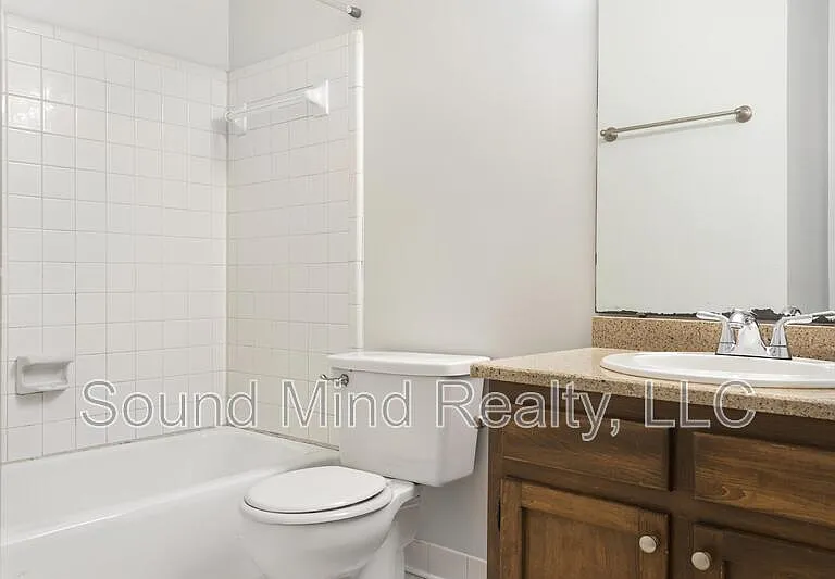 112 Lomond Ln — Photo 28