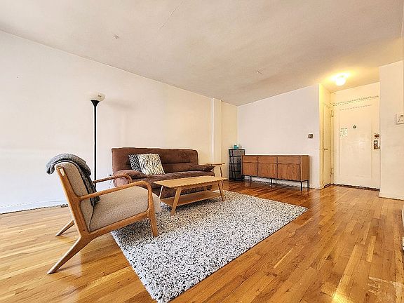 3rd image of 6730 Dartmouth St APT 4B