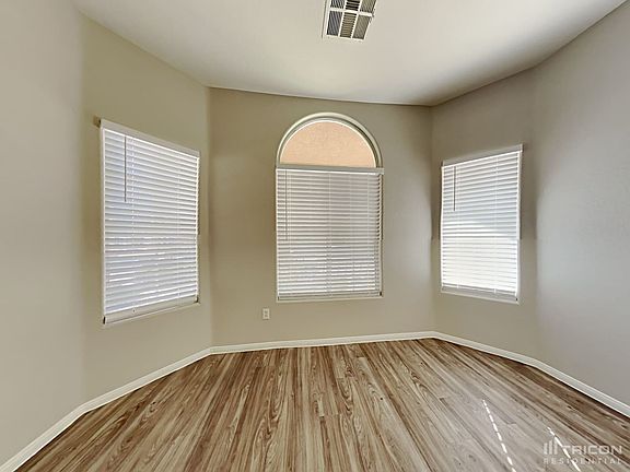 4th image of 6022 Fidenza Ave