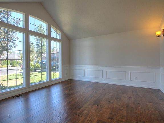 3rd image of 6911 N Mossy Rock Ct