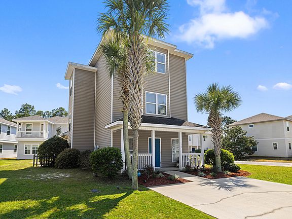 4th image of 136 Enchanted Way