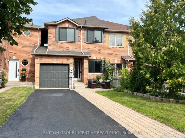 15 Bruce Cres, Barrie, ON L4N 8T8
