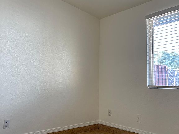 4th image of 4035 N 6th Ave #4035