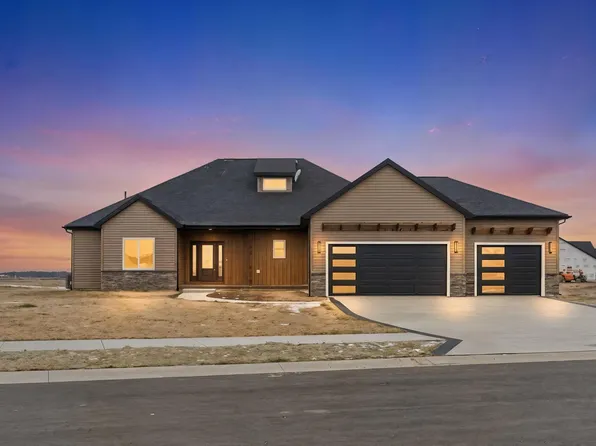 22583 Maumee Meadows Dr, Woodburn, IN 46797