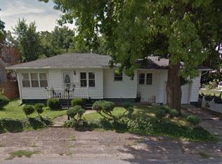 309 W Perry St, Pittsfield, IL 62363