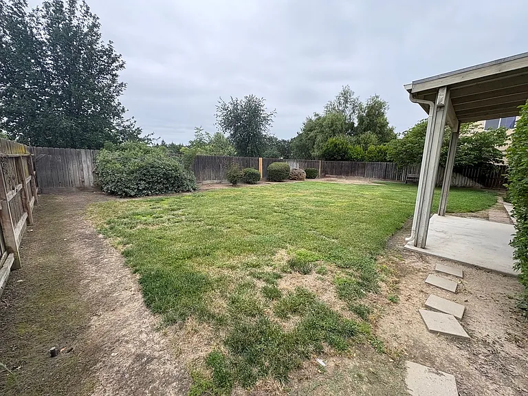 1249 N Julieann Ct — Photo 46