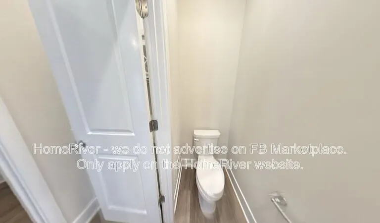 1217 Loch Ness Ln — Photo 12