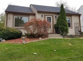 2016 S 95th St, West Allis, WI 53227