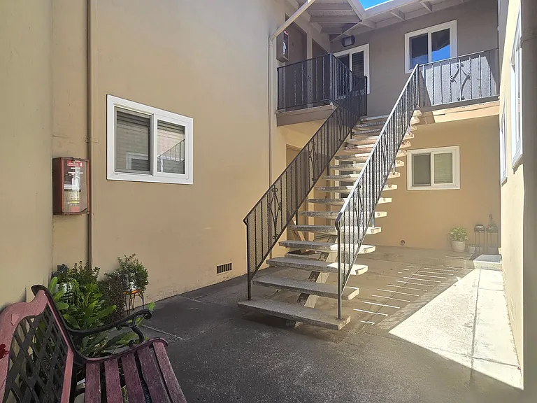 3591 Brookdale Dr — Photo 7