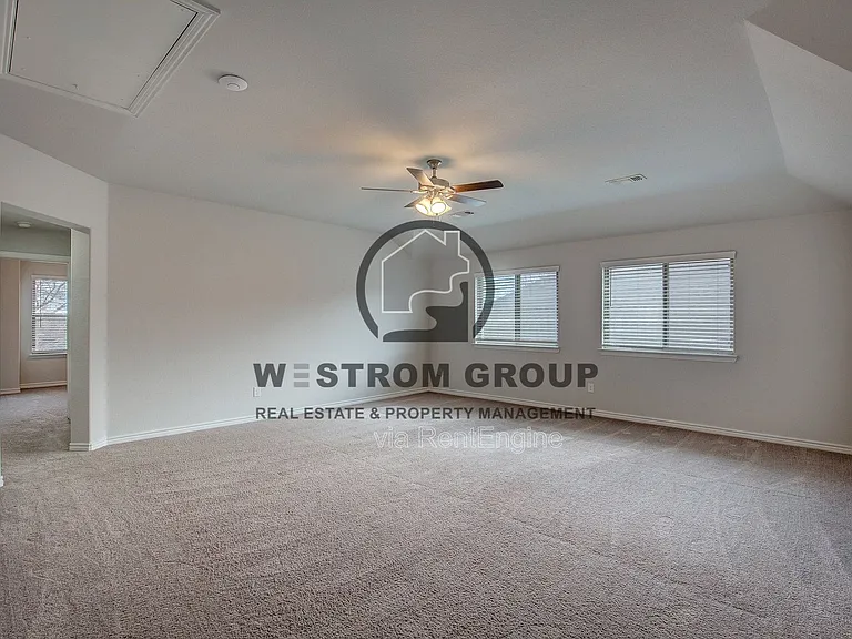 10320 Linger Ln — Photo 30