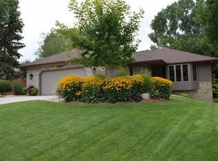 14604 Carriage Ln, Burnsville, MN 55306