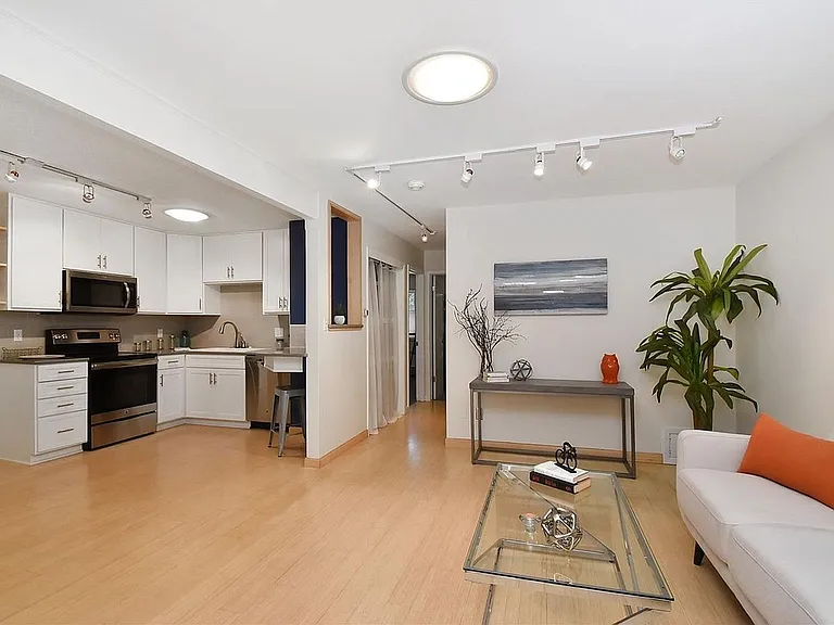 625 Pearl St #28 — Photo 3