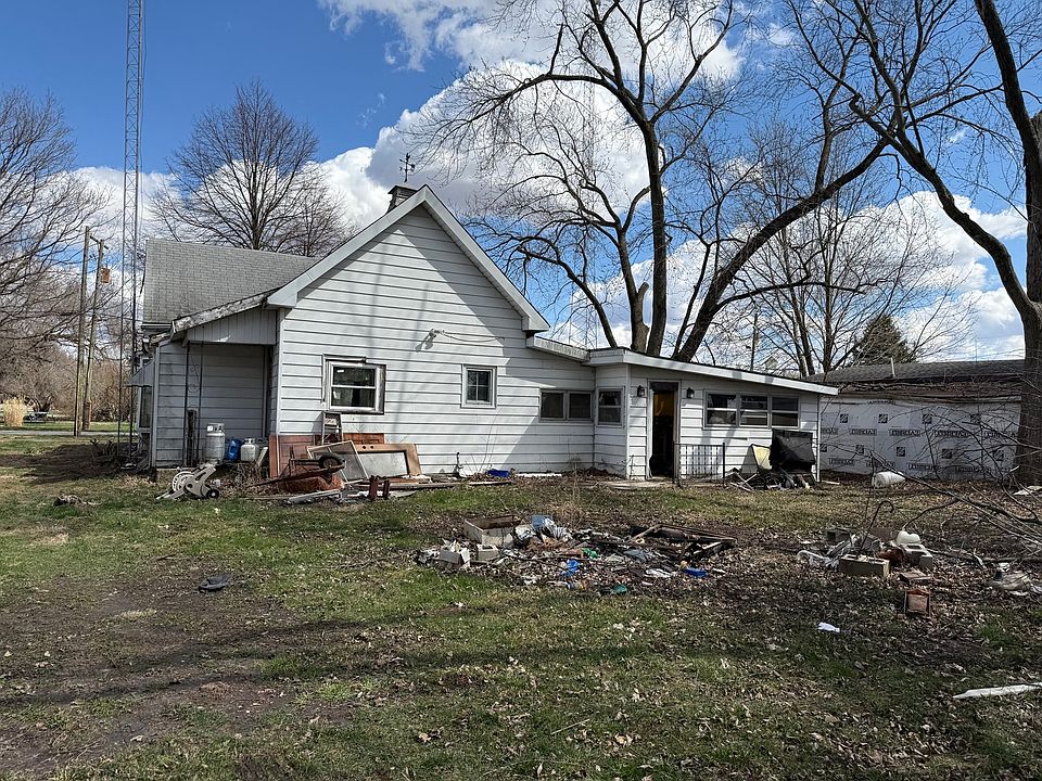 2nd image of 504 S Broadway St
