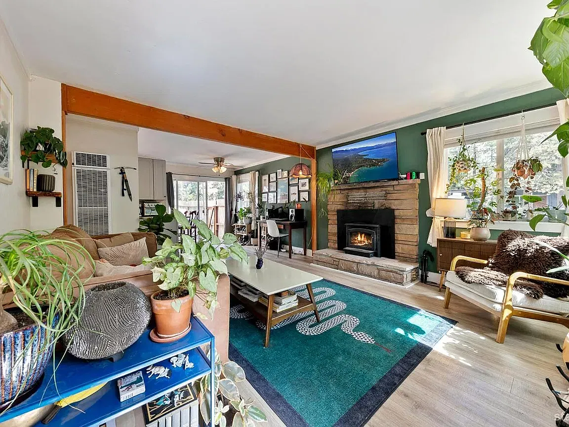 920 Lapham Dr — Photo 3