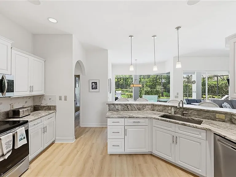 7673 Mulberry Ln — Photo 12