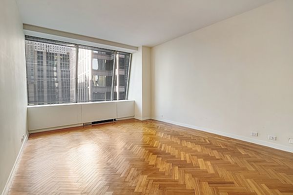 1st image of 15 W 53rd St #9CC