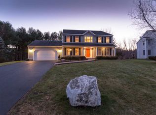 45 Ivywood Dr, Selkirk, NY 12158