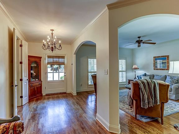 3rd image of 371 Tarren Mill Cir W