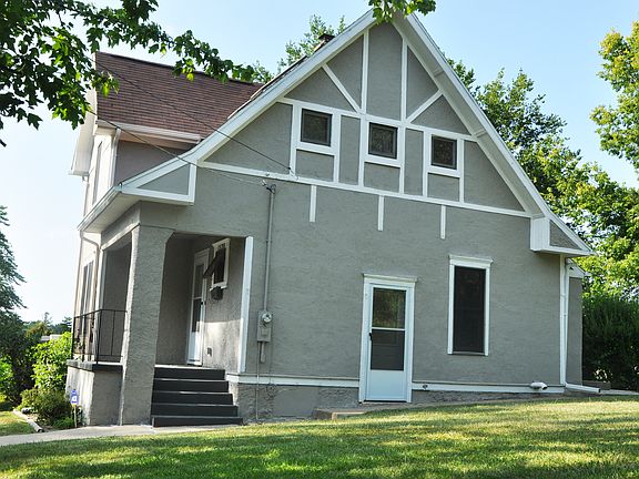 2nd image of 1530 Oakes Ave