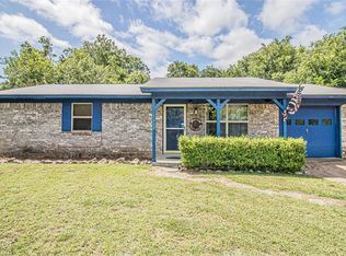 1009 W Bridge St, Weatherford, TX 76086