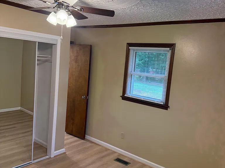1722 Maple Ln — Photo 12