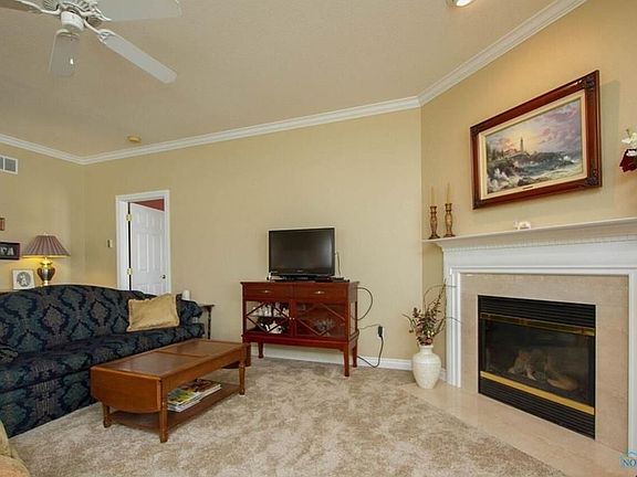 3rd image of 7203 Longwater Dr