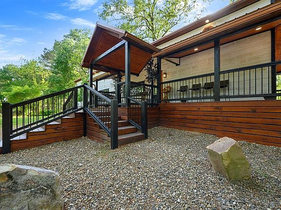 2nd image of 85 Bass Cove Ln