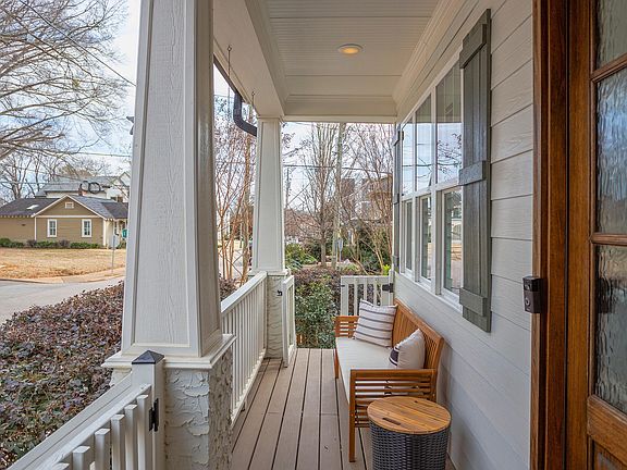 2nd image of 1601 Sunrise Ave