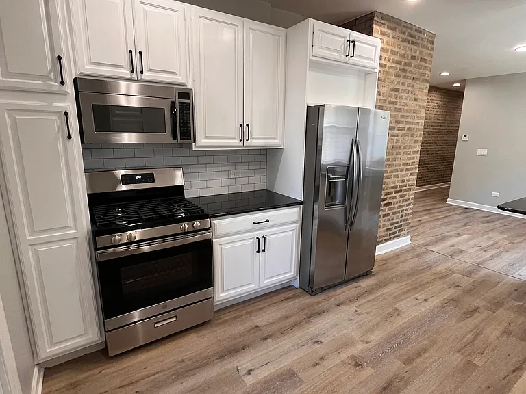 4048 N Richmond St #1 — Photo 12