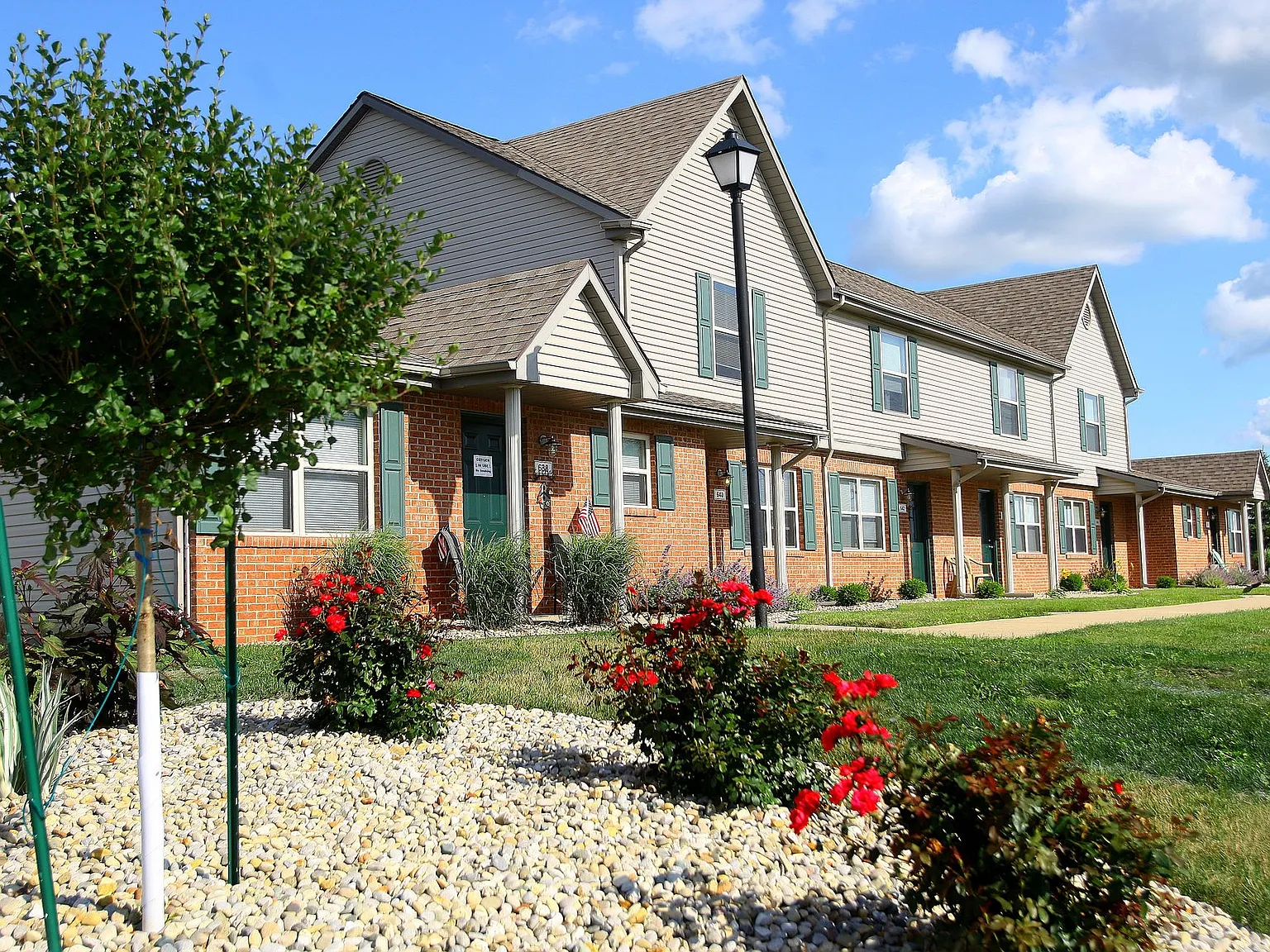 Jefferson Crossing Townhomes — Photo 3