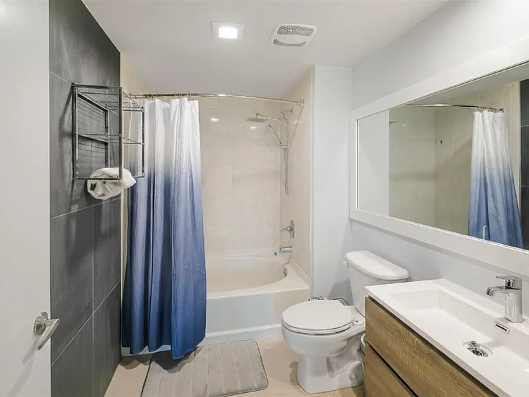 18800 NE 29th Ave #704 — Photo 16