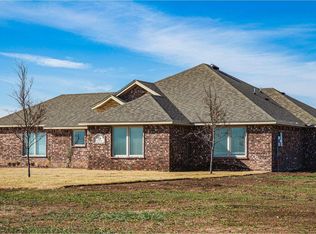 5700 S Blessen Rd, Amarillo, TX 79119