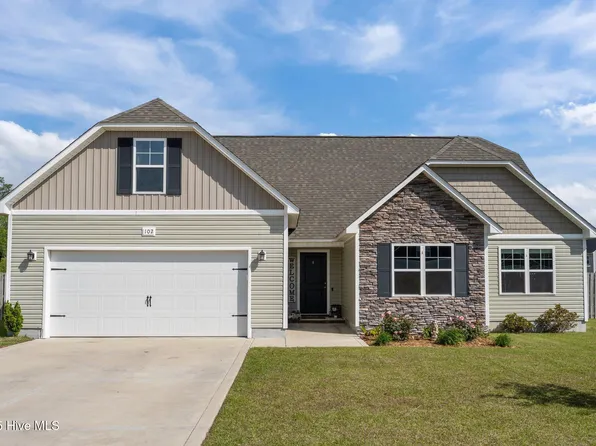102 Gooseberry Court, Maysville, NC 28555
