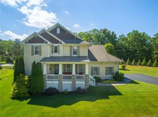 139 Almond Branch Dr, Hendersonville, NC 28791