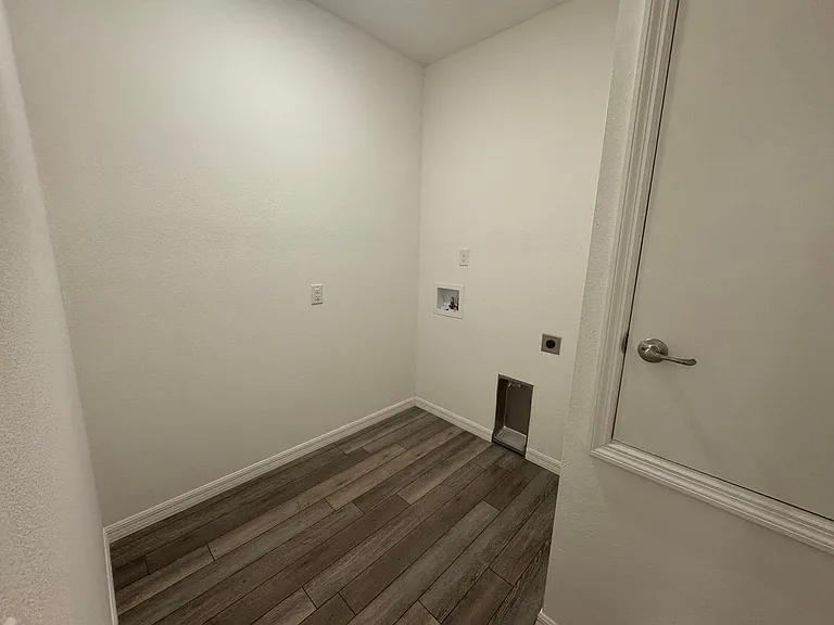 24429 NW 7th Ln — Photo 24