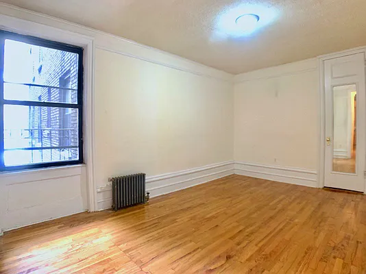 Rented by Bohemia Realty Group | media 6