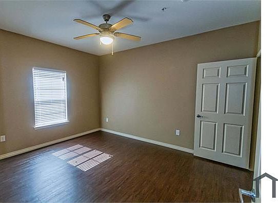 2nd image of 275 Allen St #5108