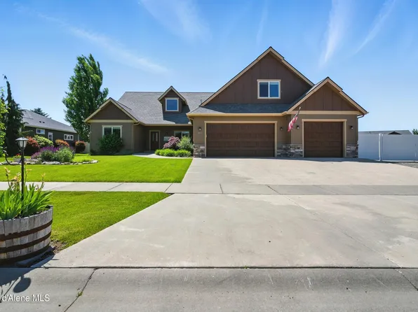 6984 W Blacktail Ave, Rathdrum, ID 83858