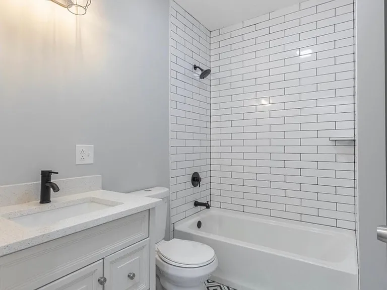 6914 S Marshfield Ave #2 — Photo 10