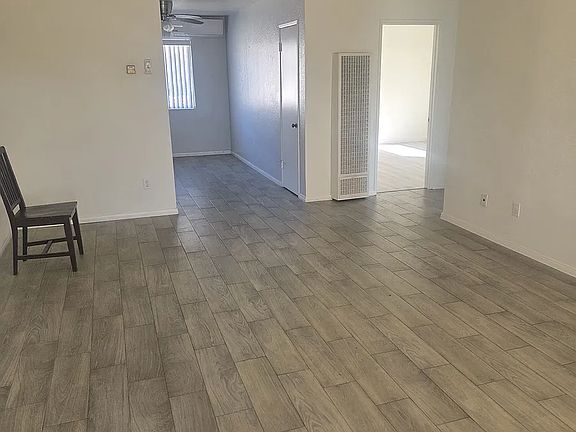 2nd image of 33 E 19th St E #2931