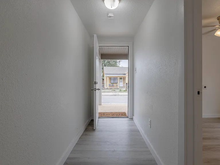 125 Forrest Ave — Photo 3