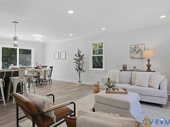 4th image of 11911 Murray Hill Dr