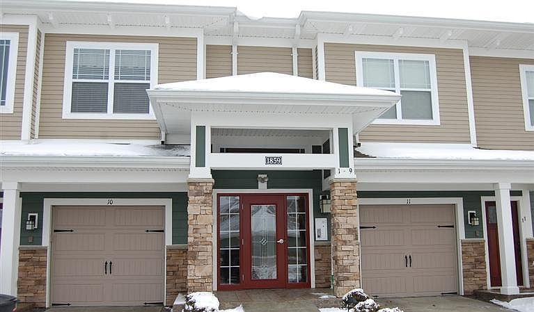 1st image of 1859 Riverpointe Ct APT 2