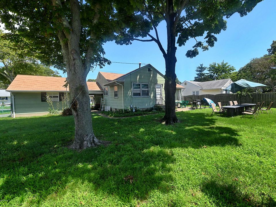 2nd image of 830 Woodwild Dr