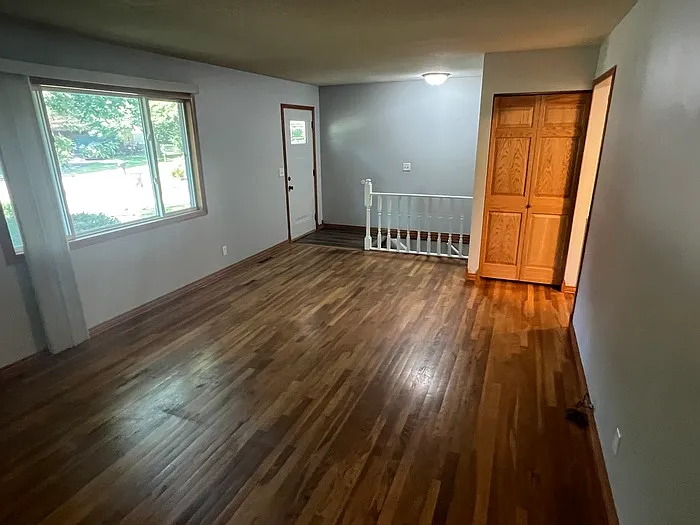 4 bed, 2.0 bath, 1700 sqft, $2,495 — Photo 2
