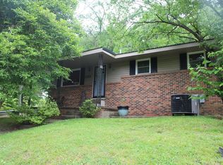 1253 State Route 1428, Hagerhill, KY 41222