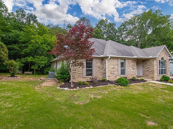 4th image of 1212 River Oaks Dr