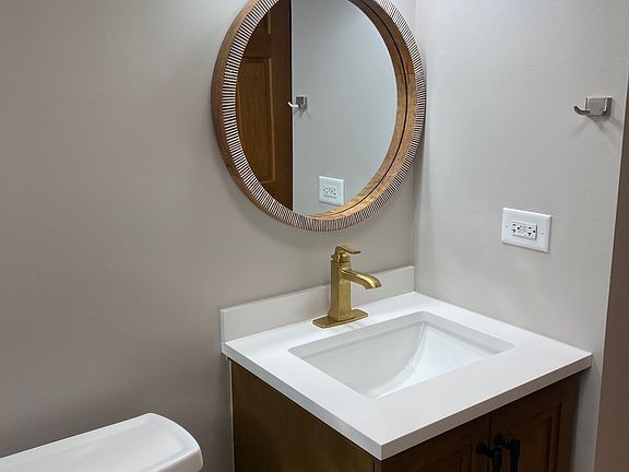 3rd image of 4323 Lawndale Ave #B