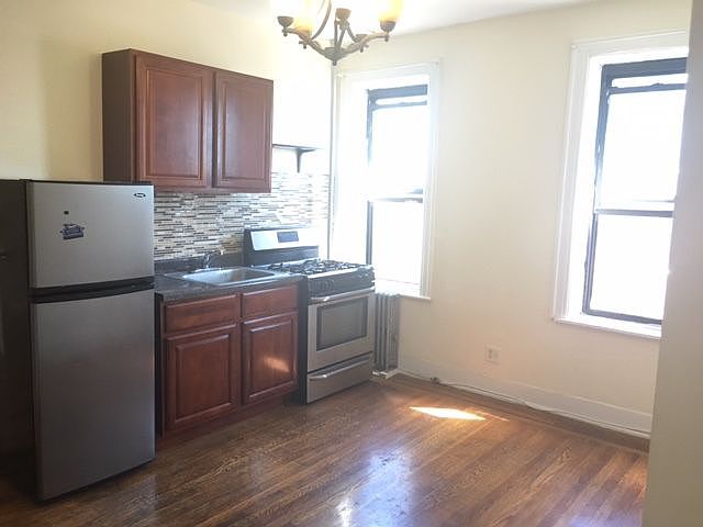 1st image of 284 E 31st St APT 4c