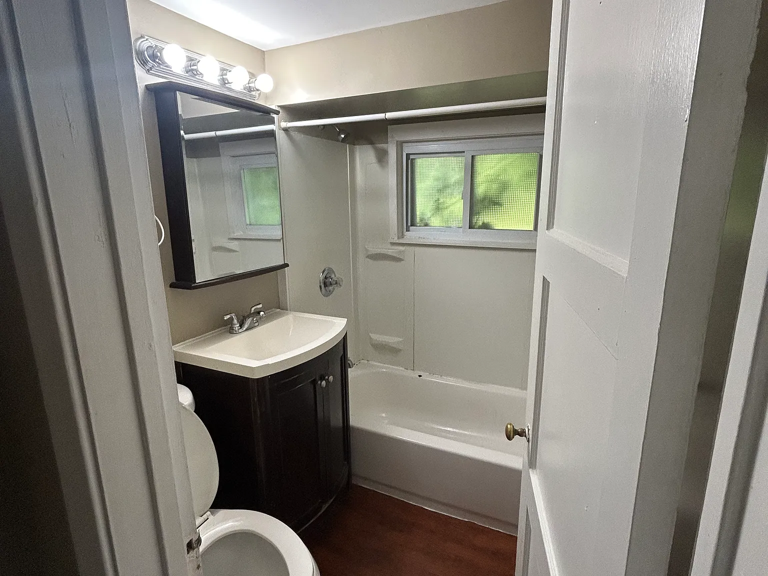 2 bed, $1,250 — Photo 4